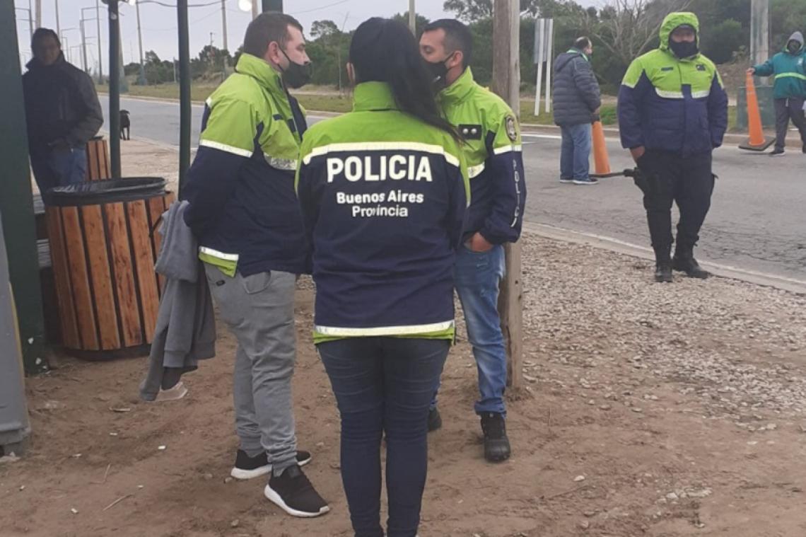 policia disfrazado grande