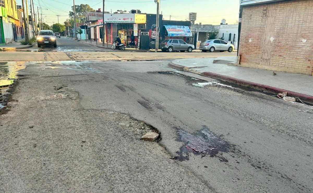 Investigan la muerte de un hombre tras ser atacado a tiros en una ...