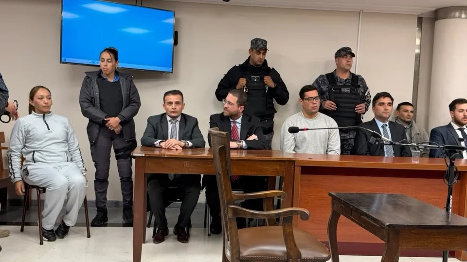 Juicio por Aralí Vivas by gentileza