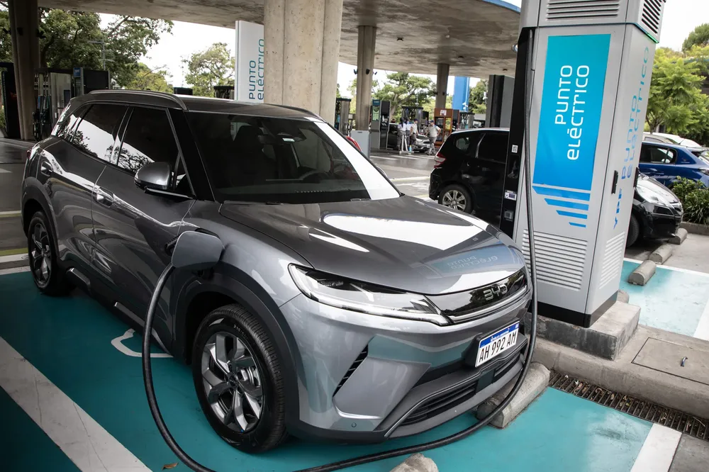 auto eléctrico by na