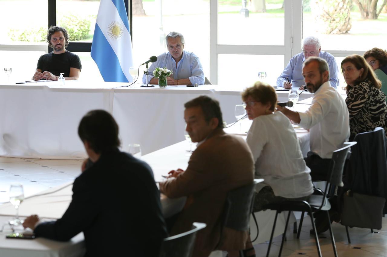 Fernandez reunión por cuarentena