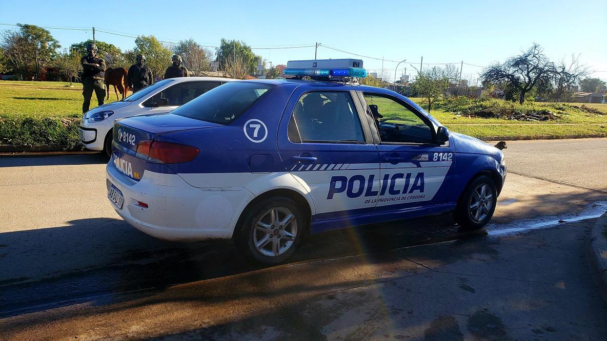 tiroteo en barrio ciudad de los cuartetos @leoguevara80