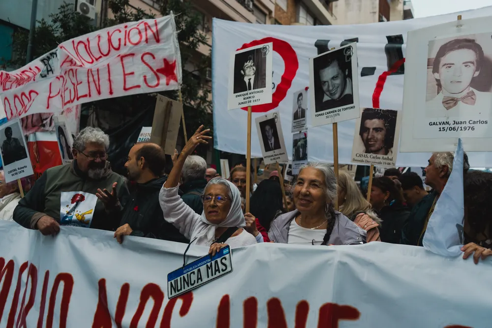24 M Día de la Memoria by Lucrecia Bianchini