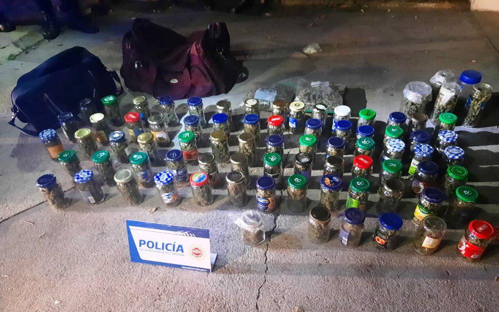 flores marihuana by Tw Policía