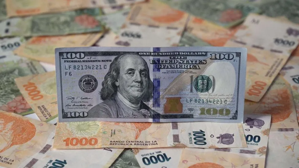 dolares