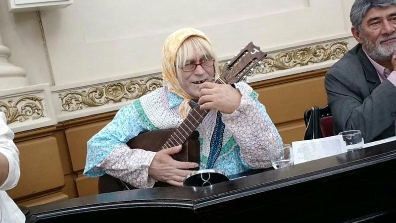 CzqjsxVXEAAsXbe