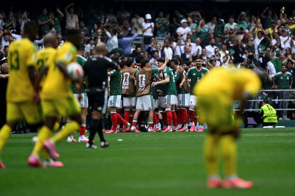 Mexico celebra la primera conversión ante Sudáfrica Xinhua NA
