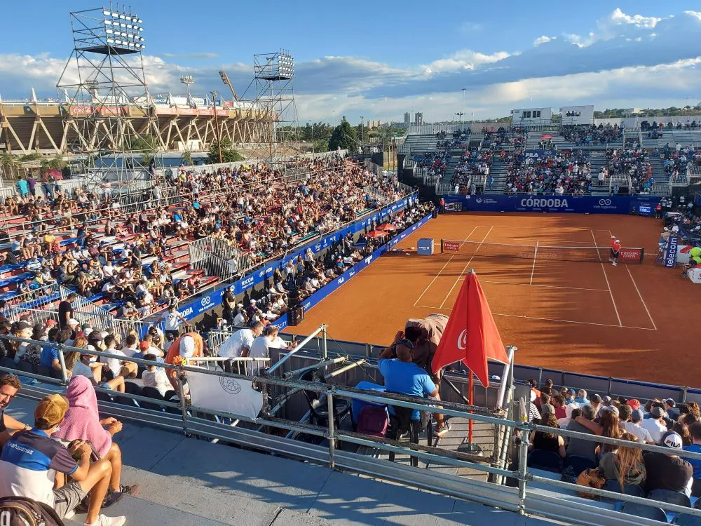 Lóndero venció a Milojevic y disputará la semifinal en el Córdoba Open