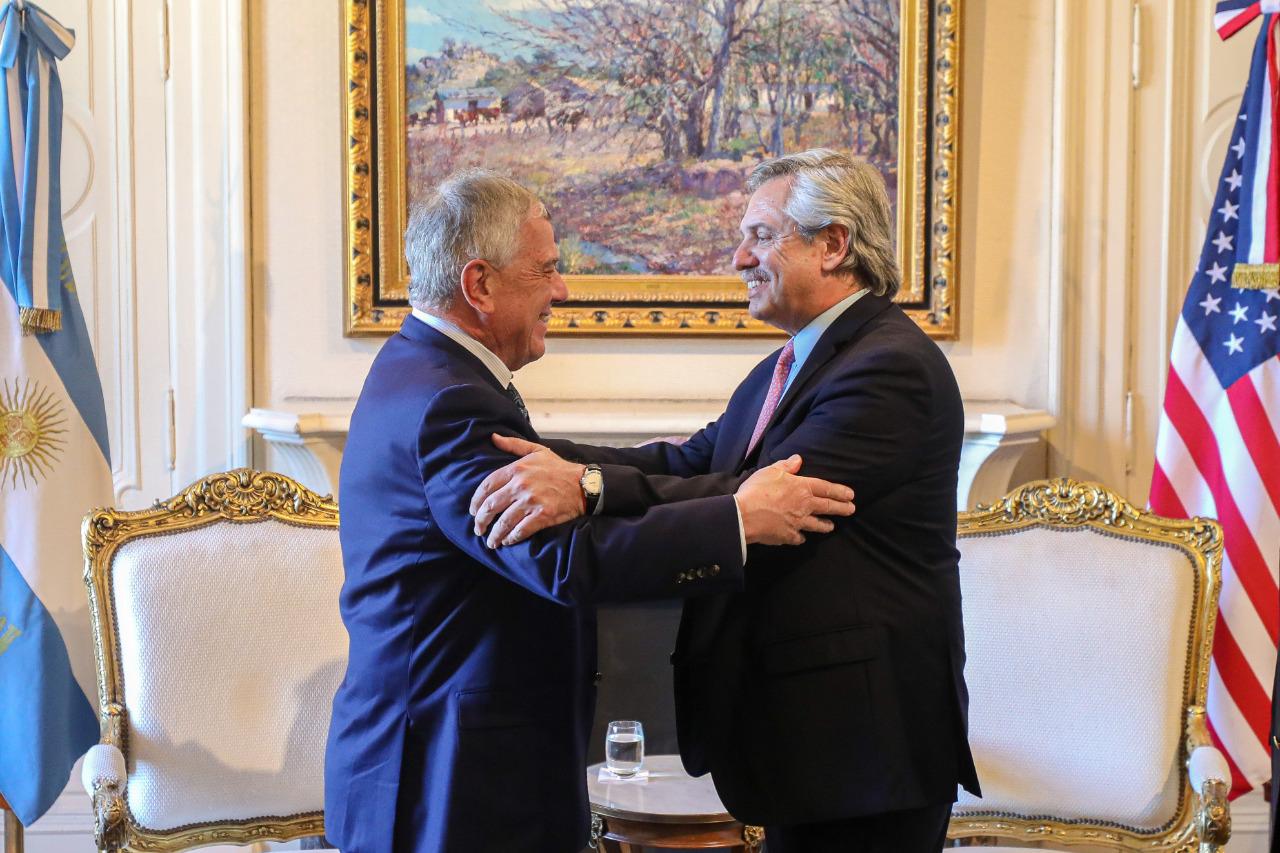 Michael Kozak y Alberto Fernández by gentileza