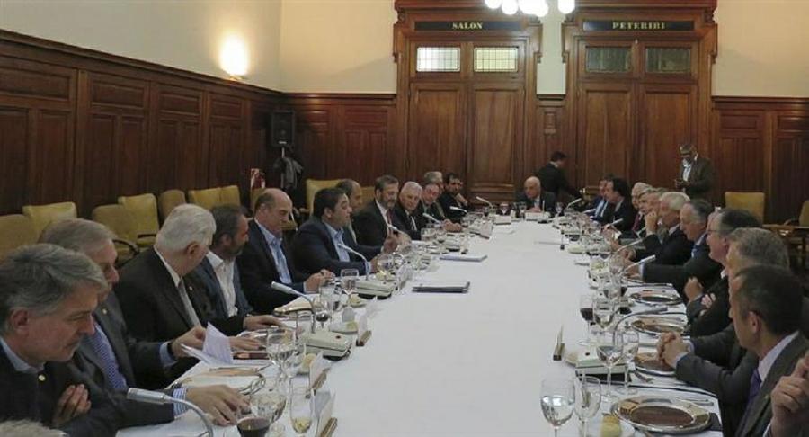 uia con ministros