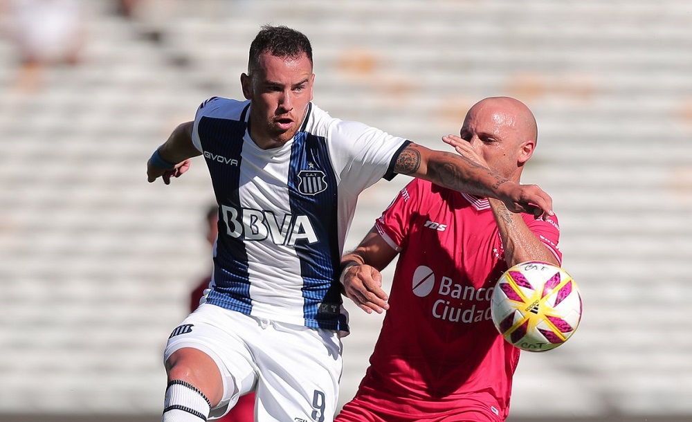 Talleres y Huracán igualan 0 a 0 en el estadio Kempes