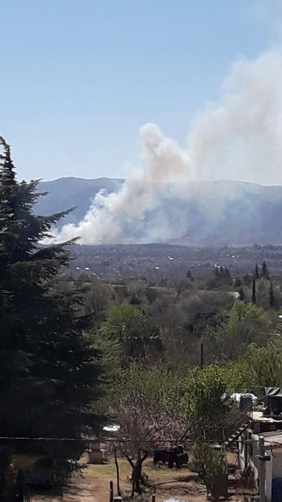Incendio Cosquín by @Fuegocba 