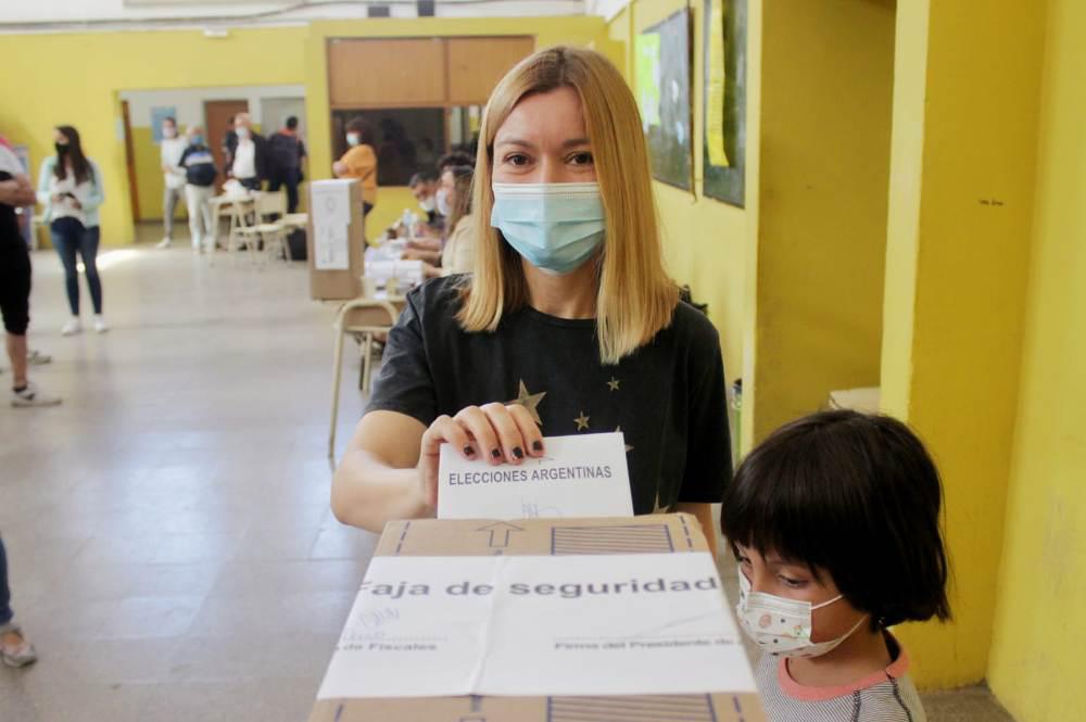 Estévez vota by gentileza