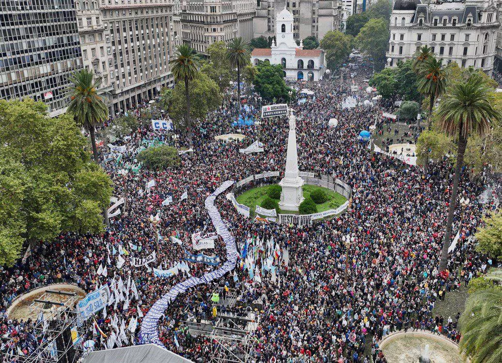 la campora marcha