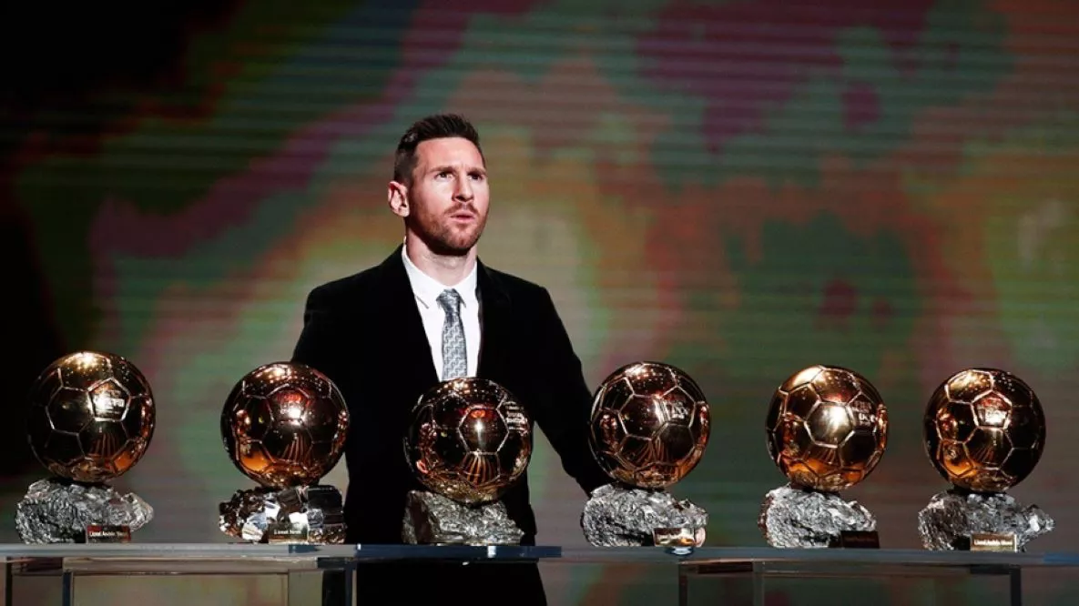 Balon de Oro Messi by Telam