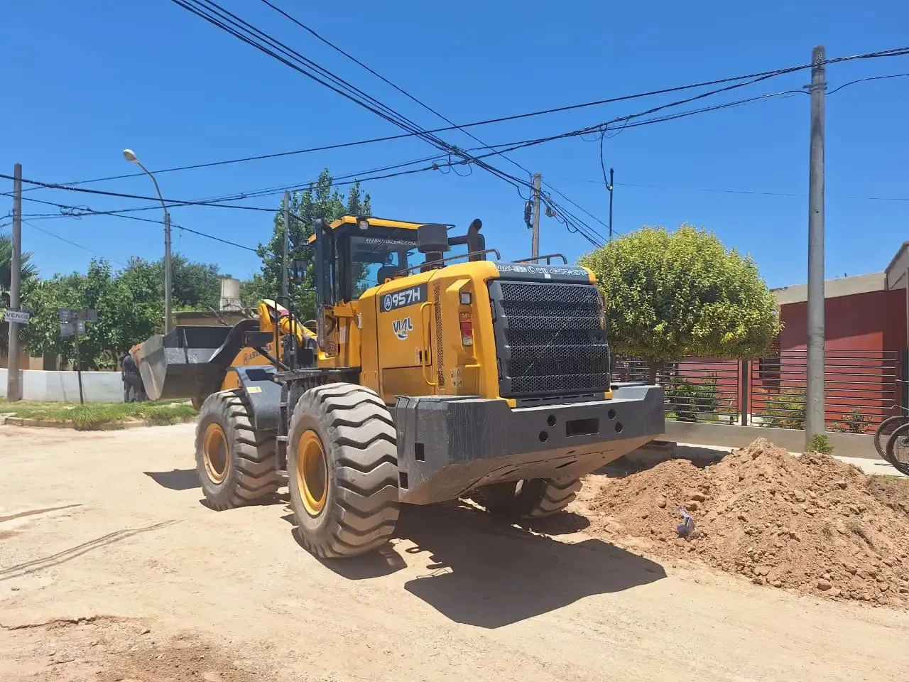 pala mecánica by Policía
