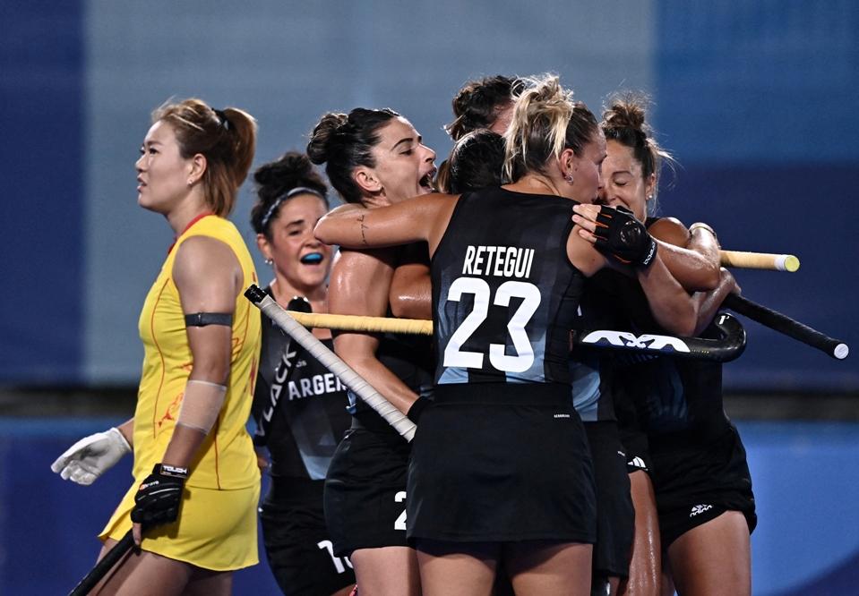 Las Leonas by Télam