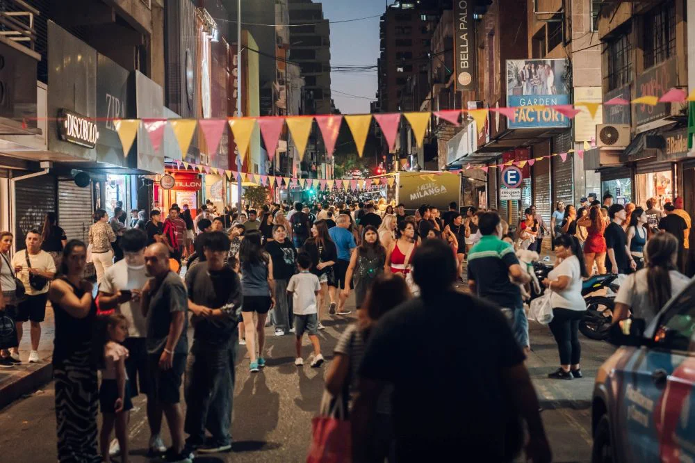 Noche de las galerias by Municip Cba