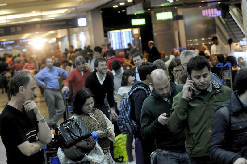 Latam paro vuelos