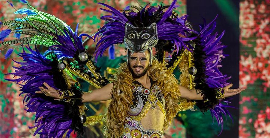 Más de 3.000 bailarines abrieron el carnaval de Corrientes