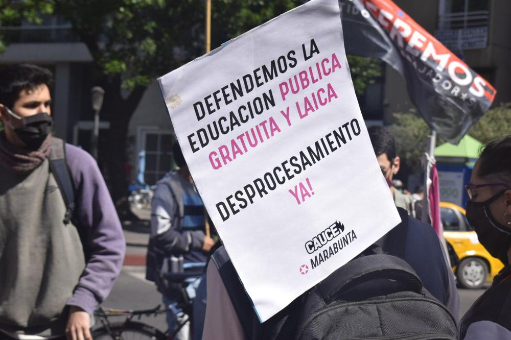 Asamblea interfacultades desprocesamiento Facebook
