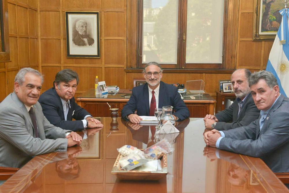 Basterra con Mesa de Enlace @NA