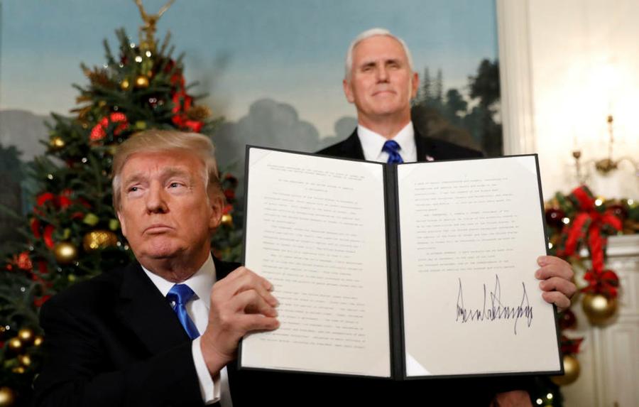 Trump firma reconocimiento jerusalem capital israelí by Reuters