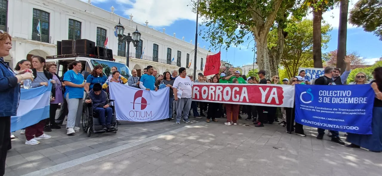 Reclamo por la prórroga de la Ley de Emergencia en Discapacidad (3 de Diciembre) 01