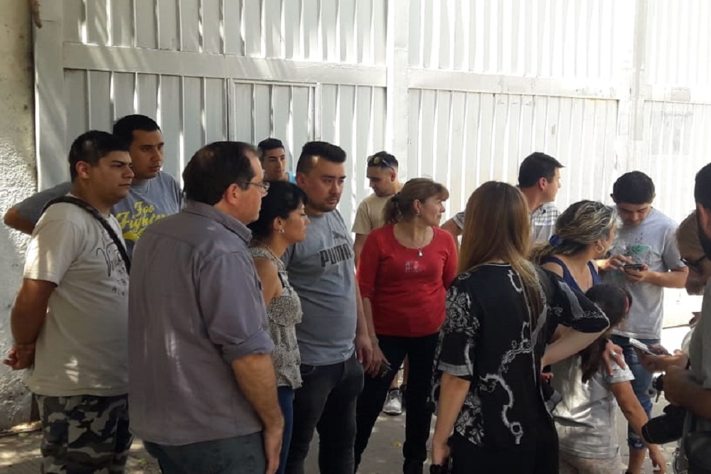 trabajadores cadein by Diego Roscop LNM