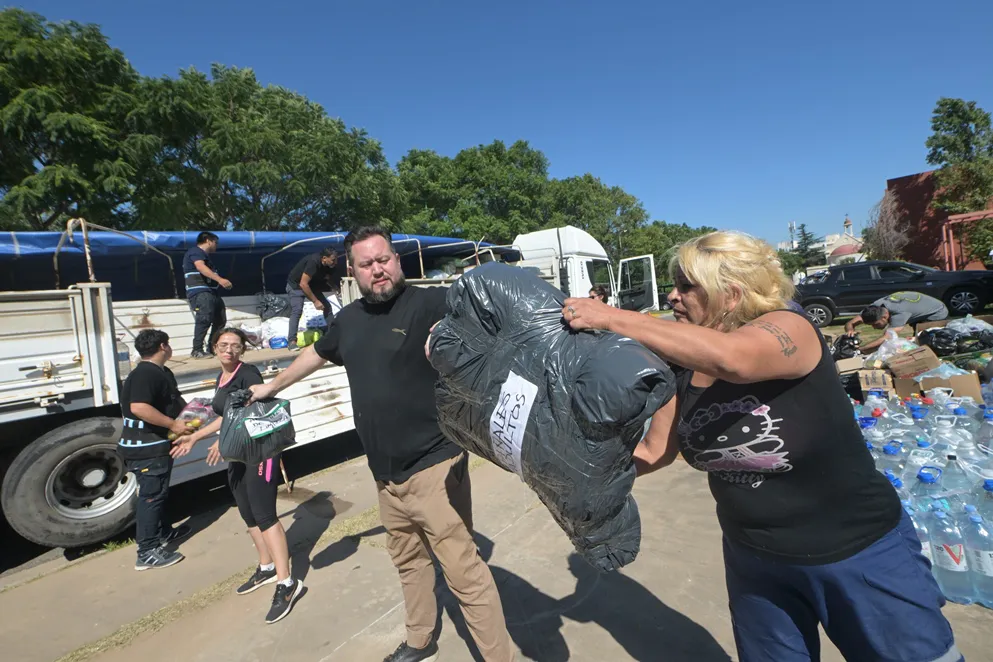 Donaciones para Bahía Blanca by Prensa Provincia