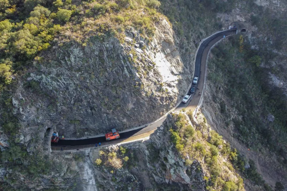 camino de los túneles by prensa gobierno
