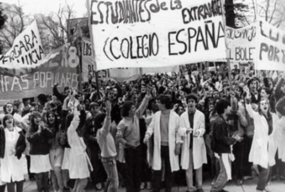 estudiantes-la-noche-de-los-lapices