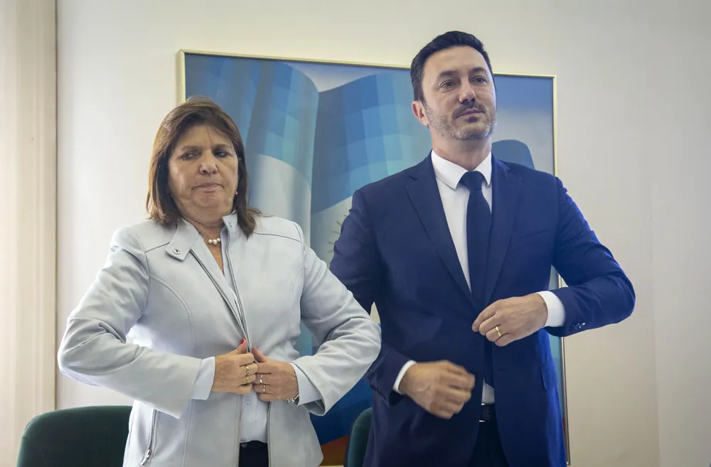 Bullrich y Petri by na