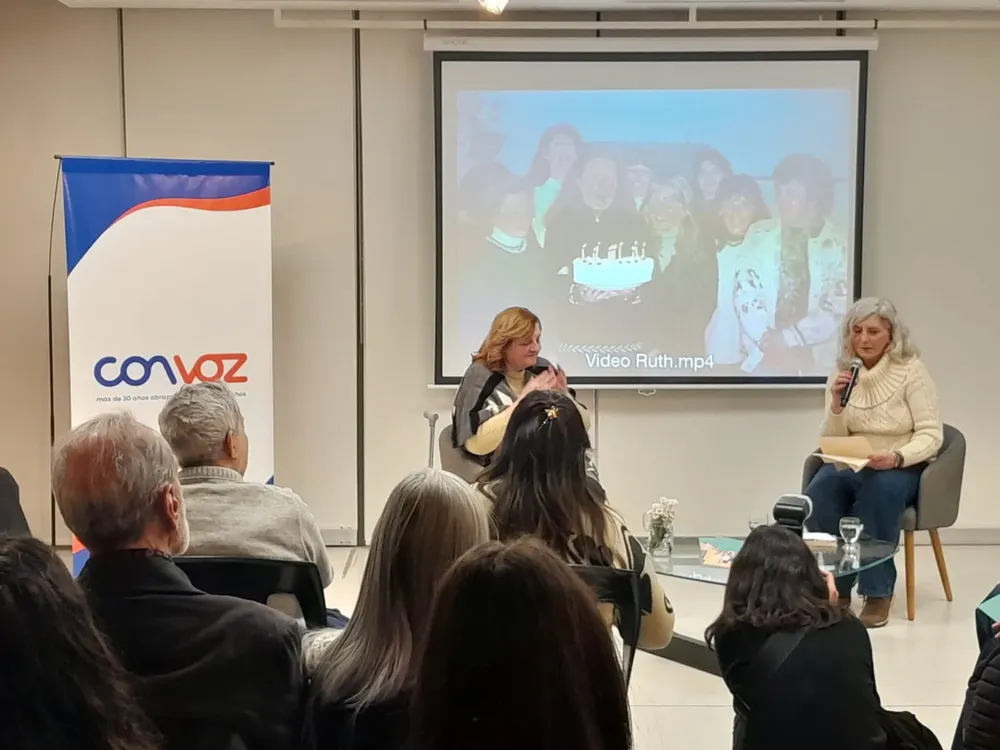 asociacion con voz 3