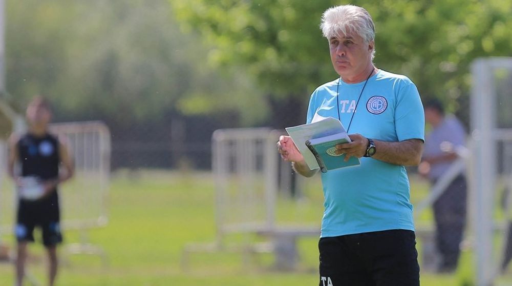 Constantín ya tiene un equipo en mente en Belgrano