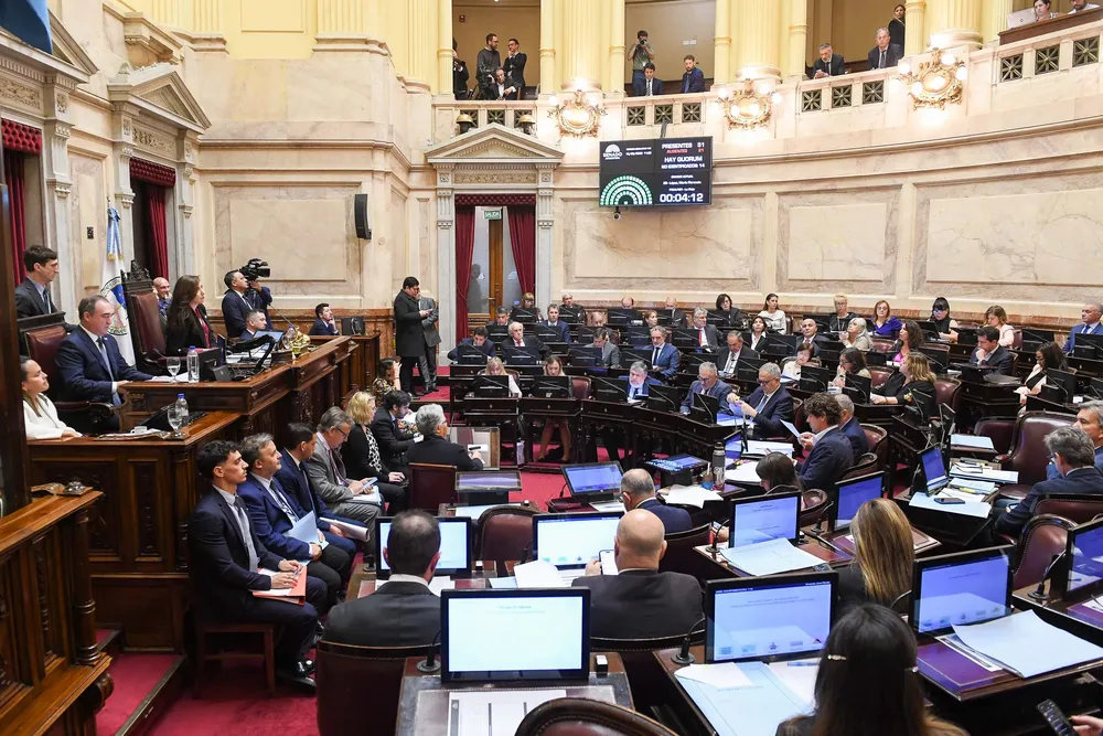 Senado atn by gentileza