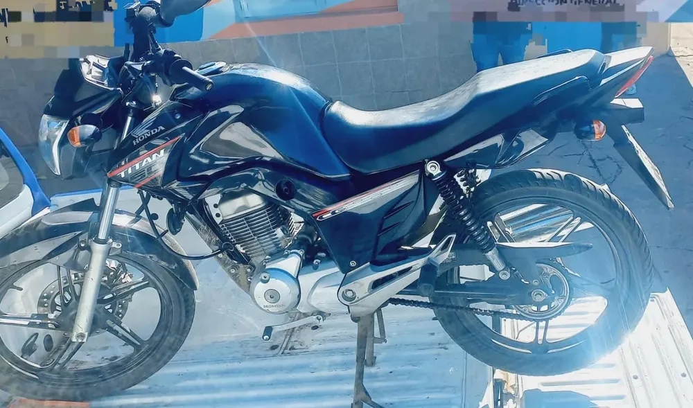 Moto secuestrada en barrio Ampliación 1 de Mayo