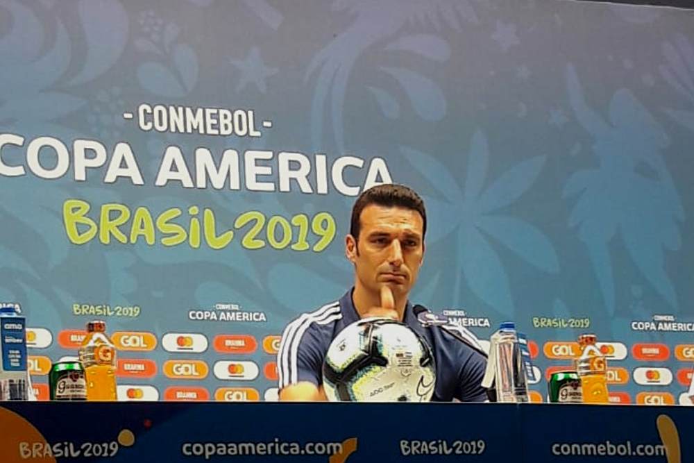 Lionel Scaloni: "No pesa la final perdida del mundial ahora"