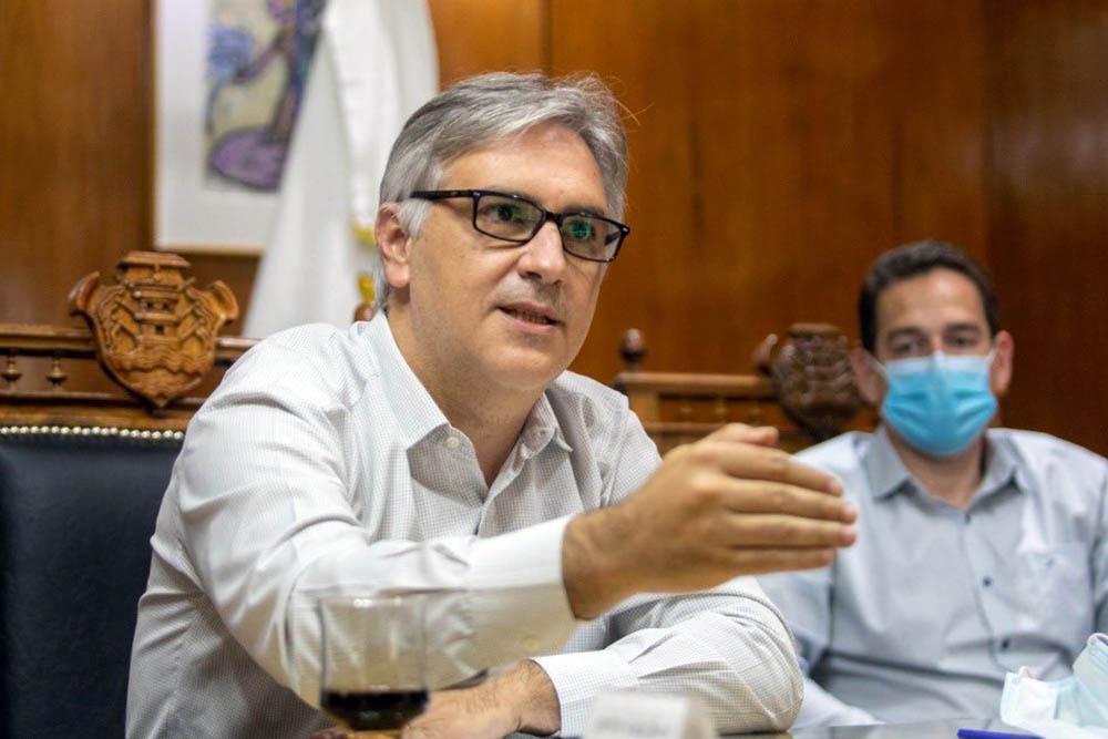 Llaryora © prensa