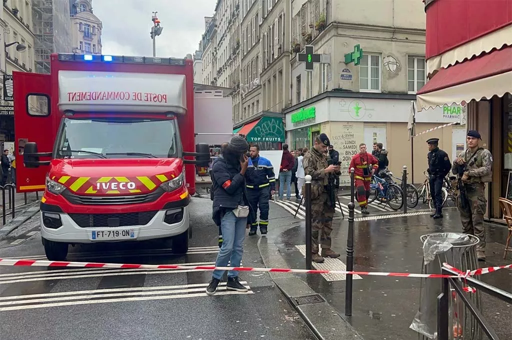 atentado en París by @L_ThinkTank