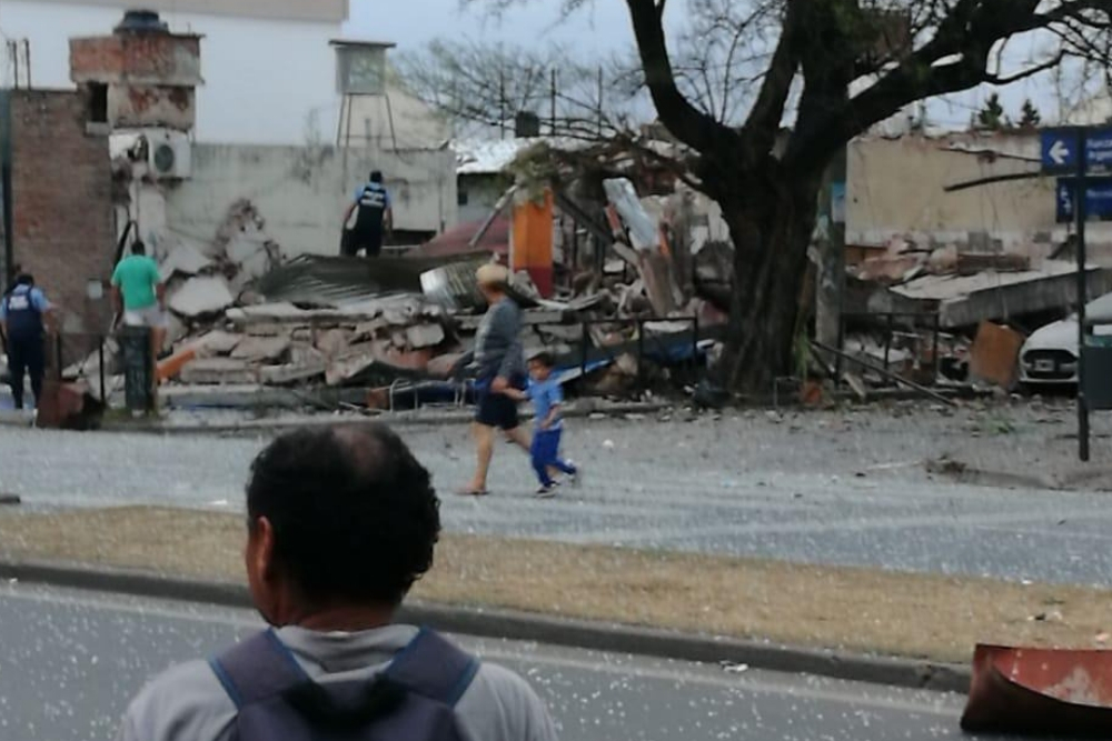 Explosiòn pizzeria Fuerza Aerea gentileza