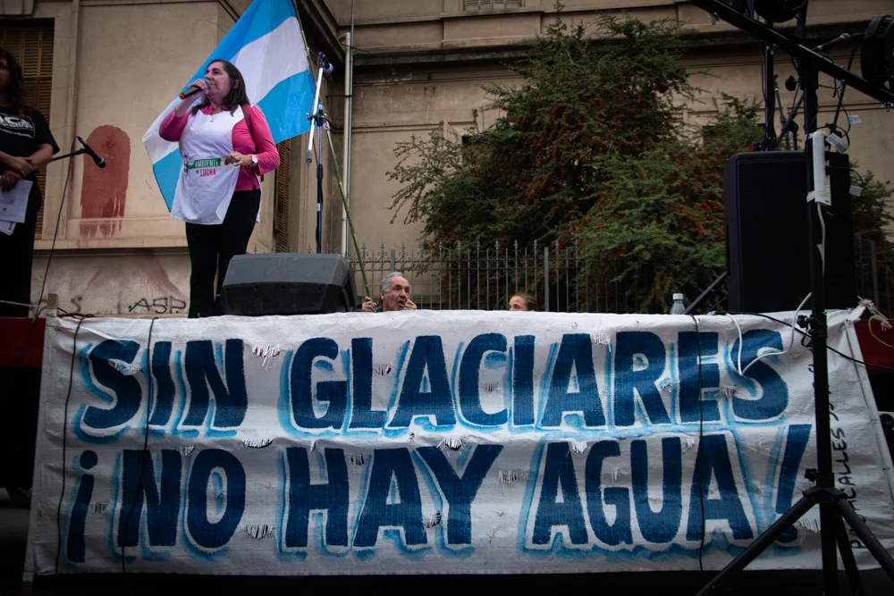 Actividad en defensa de los glaciares (Matilde Gudiño) 018