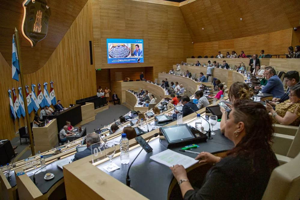 Unicameral 1