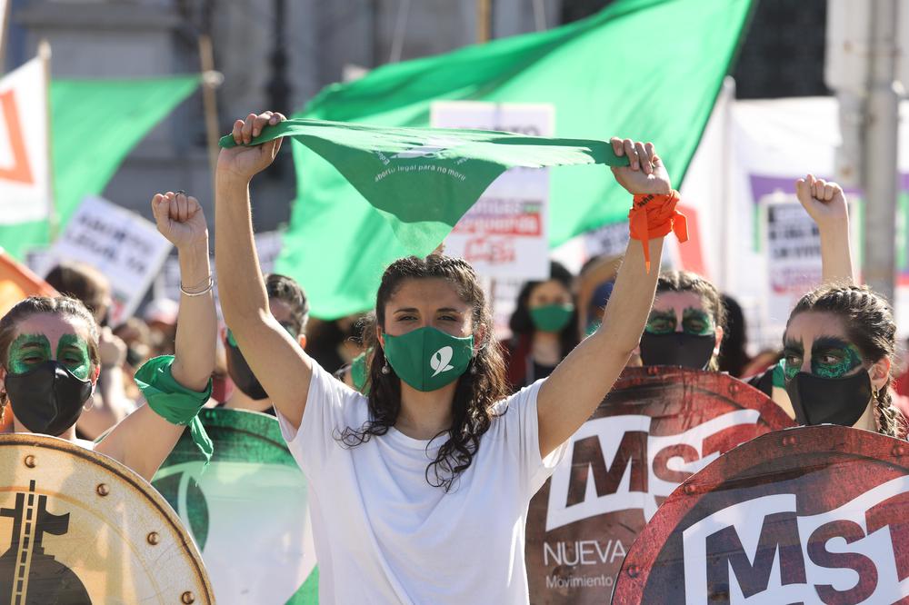 Aborto legal by na