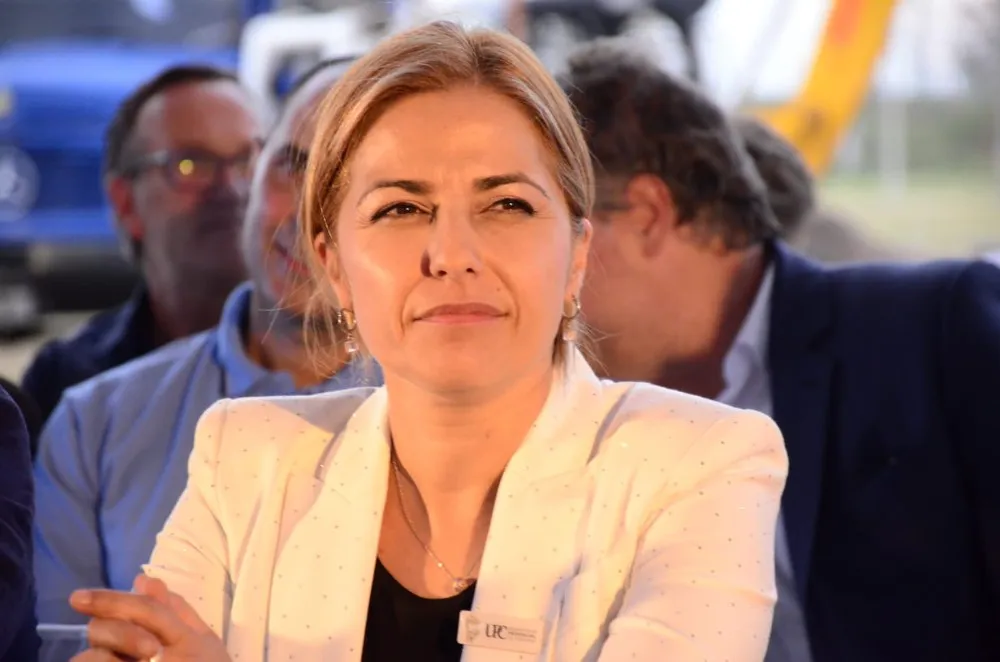 rectora julia oliva cuneo web