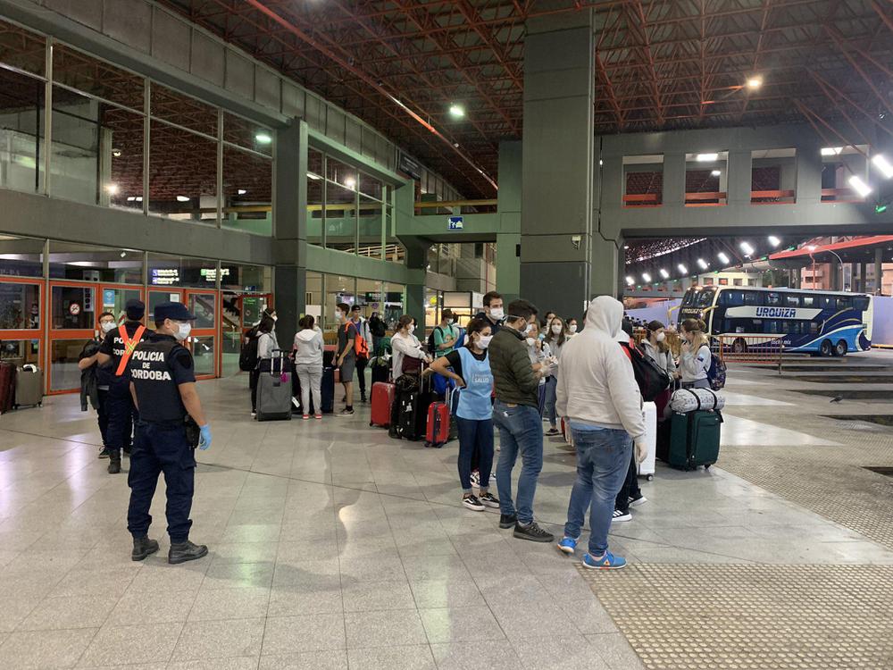 repatriados terminal by @jpviolaok