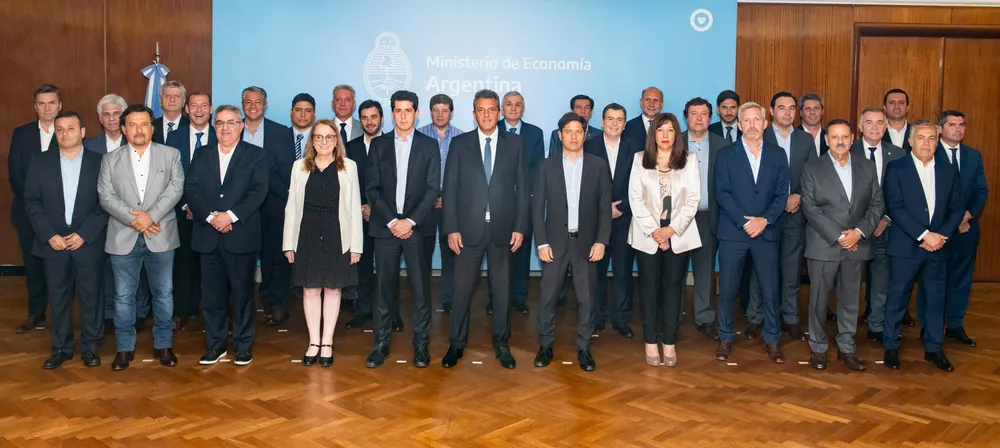 massa con gobernadores TW Massa