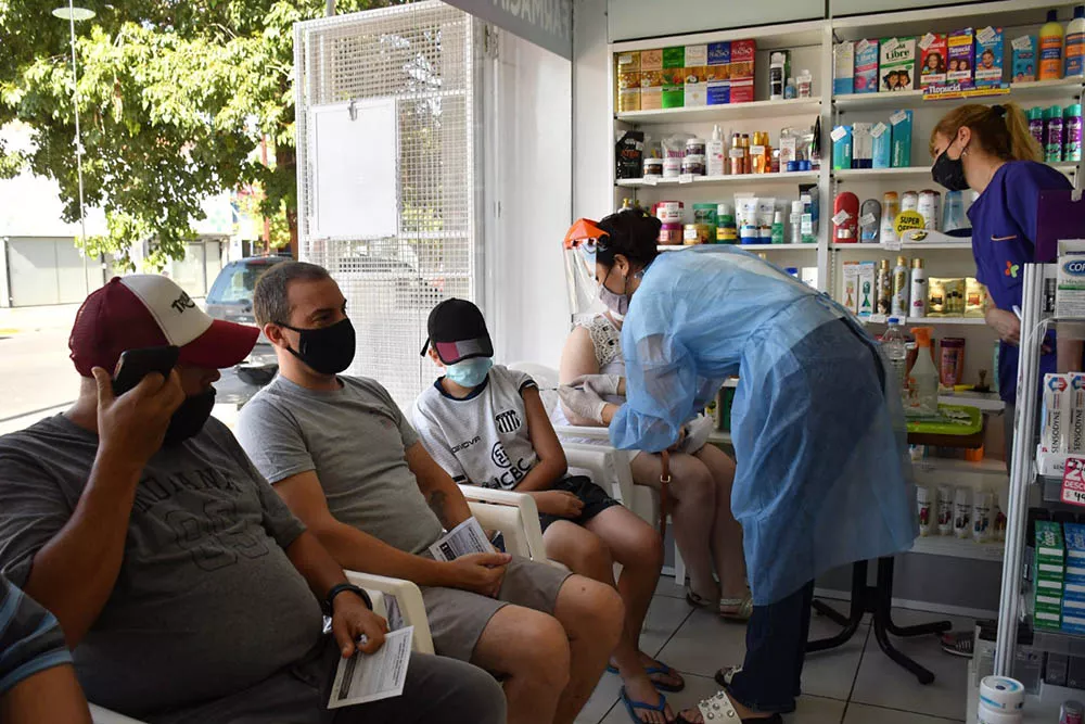 vacuna farmacias by telam