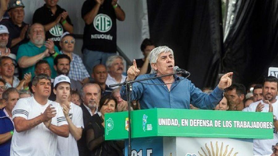 Moyano acto