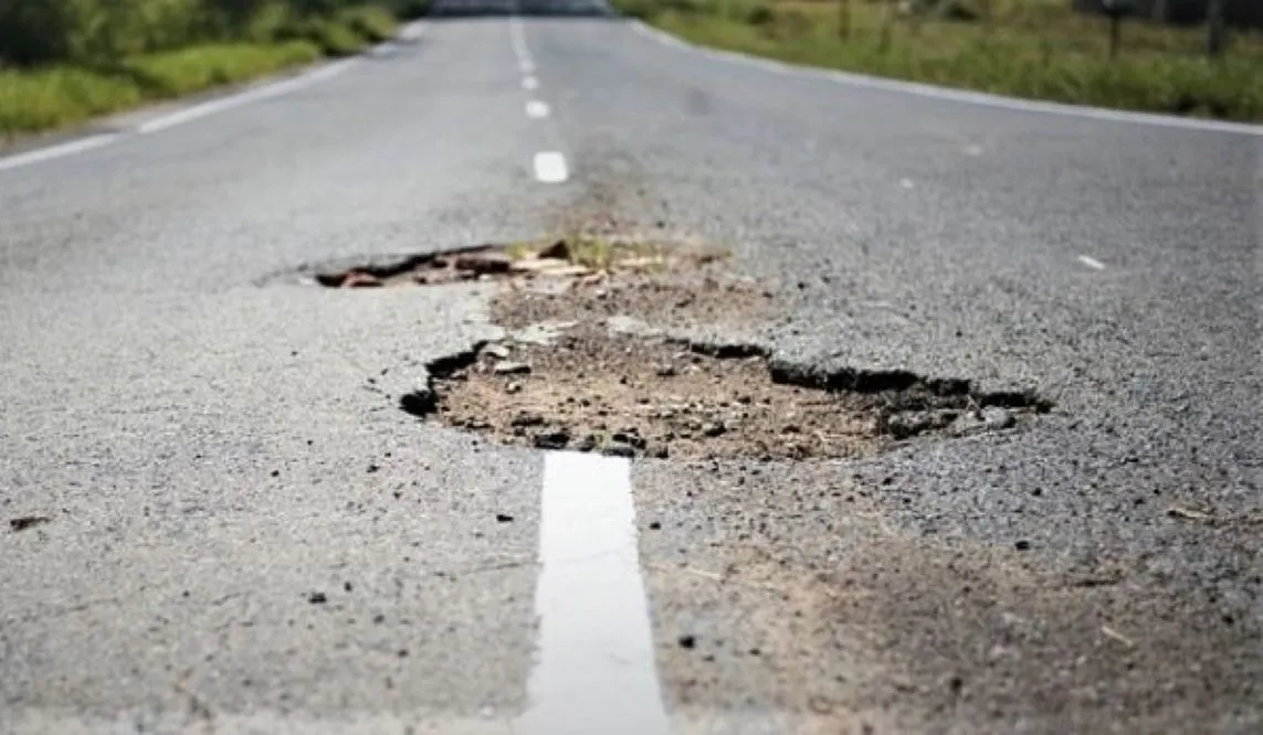 Rutas deterioradas by Planta Camion